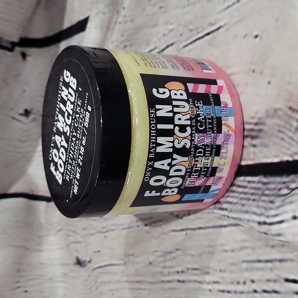 ONYX Bathhouse Foaming Body Scrub Birthday Cake